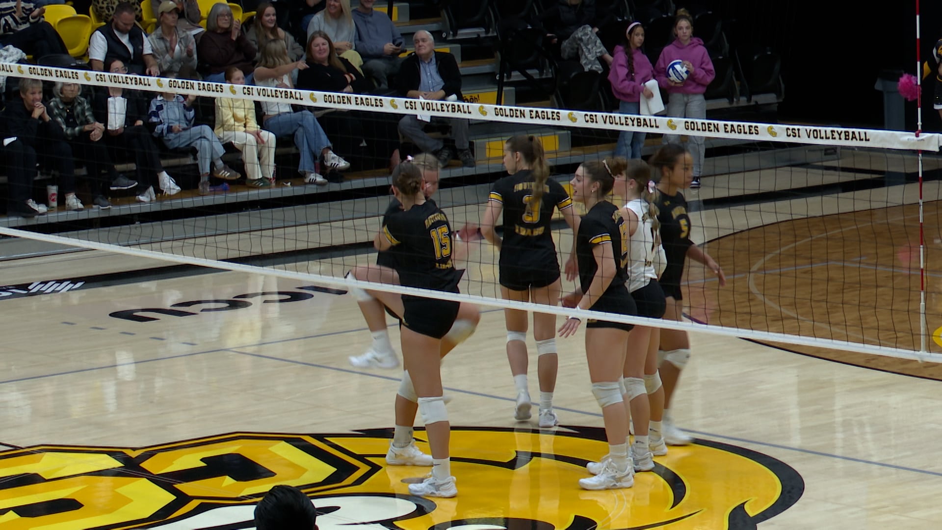 No. 11 CSI Volleyball Extends Winning Streak to Three