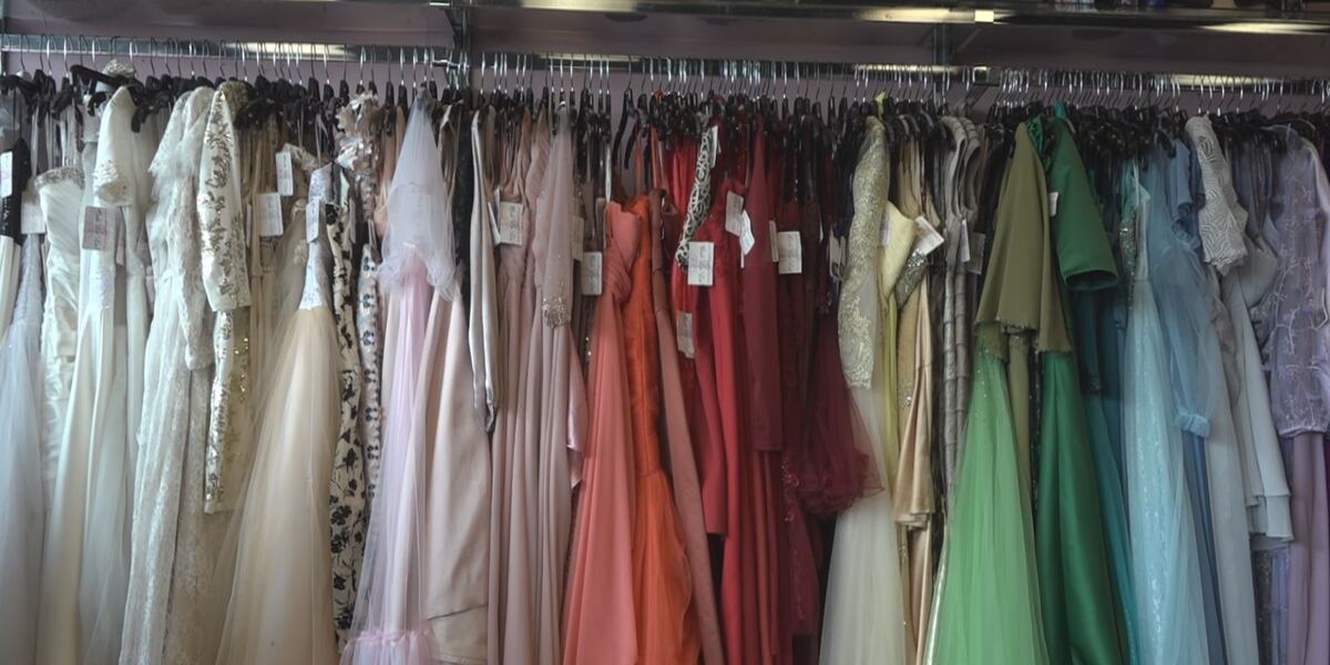 Oh La La helps girls say yes to the dress for prom Oh La La helps girls say yes to the dress for prom