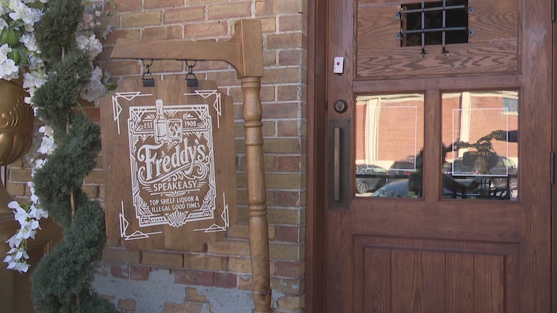A local bar is transporting patrons to the 1920s while honoring Twin Falls history.