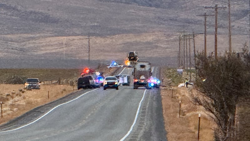 Twin Falls Sheriff's Office investigating deadly crash along Hwy 93 near Hollister