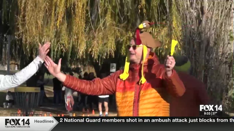 More than seven hundred people participated in CSI's Turkey Trot.